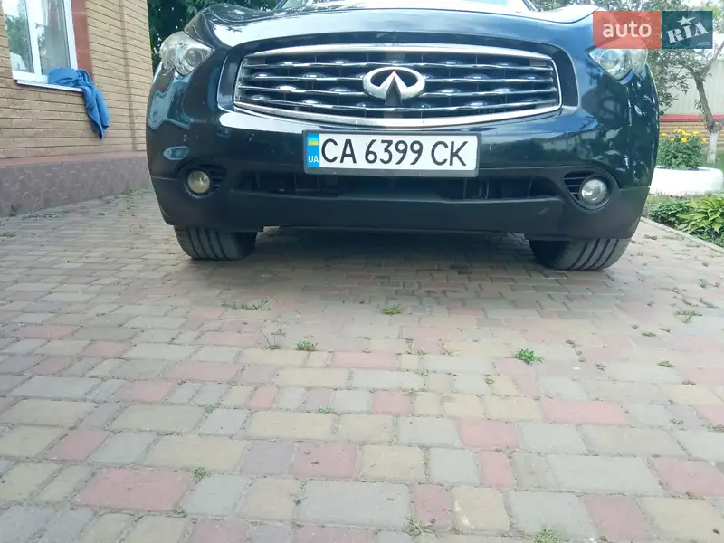 Infiniti FX 35