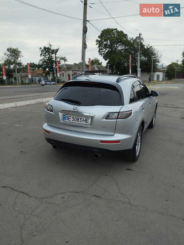 Позашляховик / Кросовер Infiniti FX 35 2007 в Миколаєві