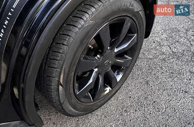 Позашляховик / Кросовер Infiniti FX 35 2006 в 