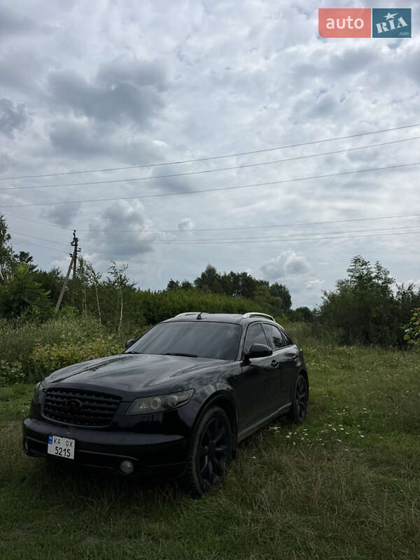 Infiniti FX 35 2004