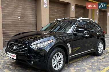Внедорожник / Кроссовер Infiniti FX 35 2010 в 