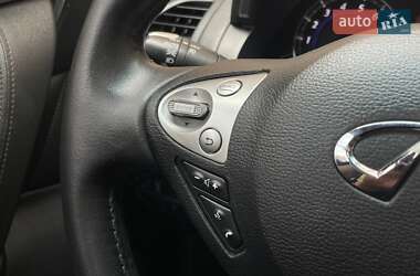 Внедорожник / Кроссовер Infiniti FX 35 2010 в 