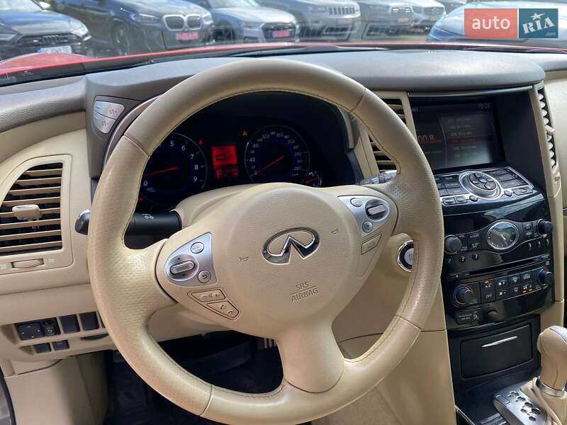 Позашляховик / Кросовер Infiniti FX 35 2009 в Львові