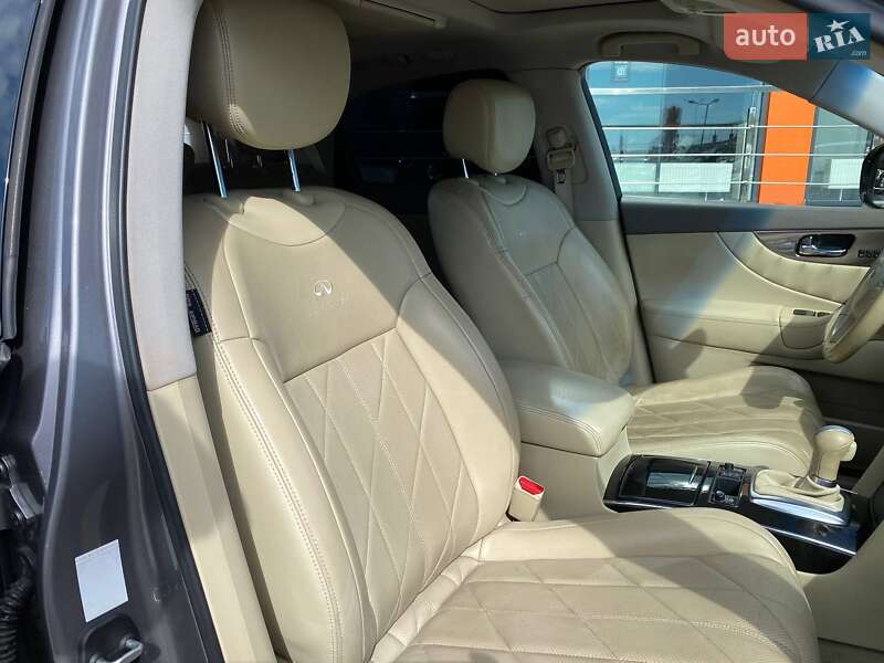 Позашляховик / Кросовер Infiniti FX 35 2009 в Львові
