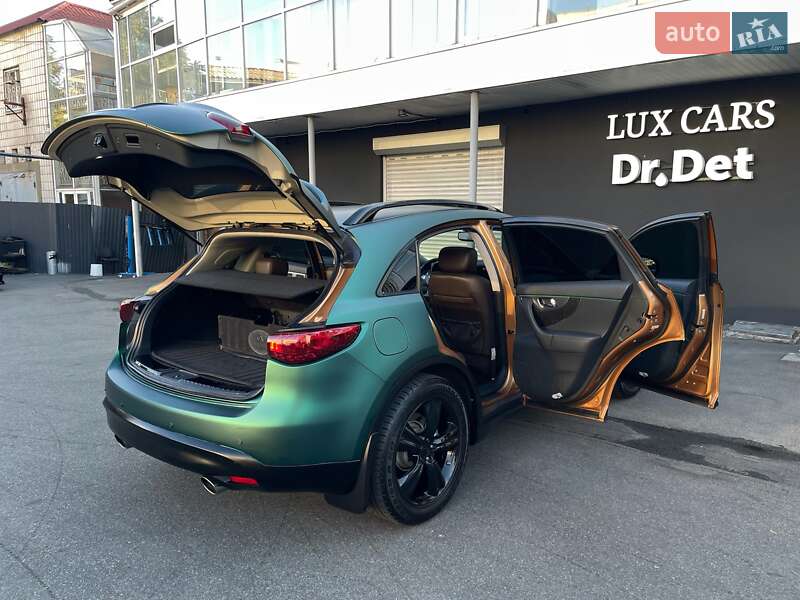 Внедорожник / Кроссовер Infiniti FX 35 2008 в Киеве