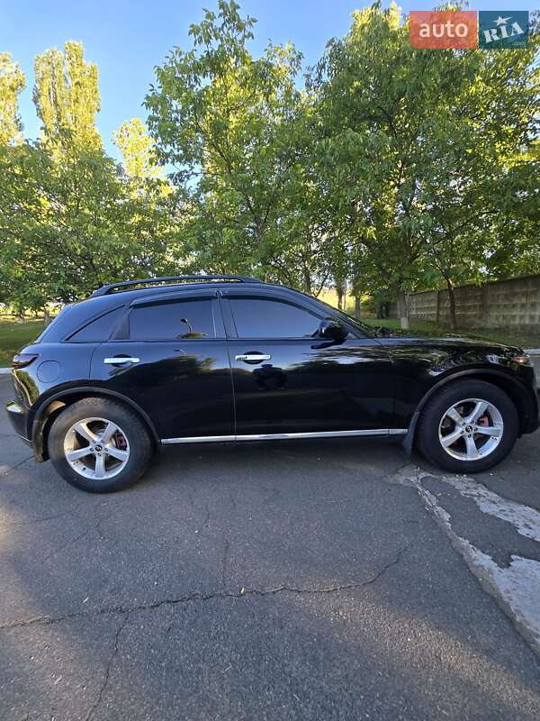 Позашляховик / Кросовер Infiniti FX 35 2006 в Южноукраїнську