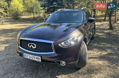 Внедорожник / Кроссовер Infiniti FX 35 2012 в Чугуеве