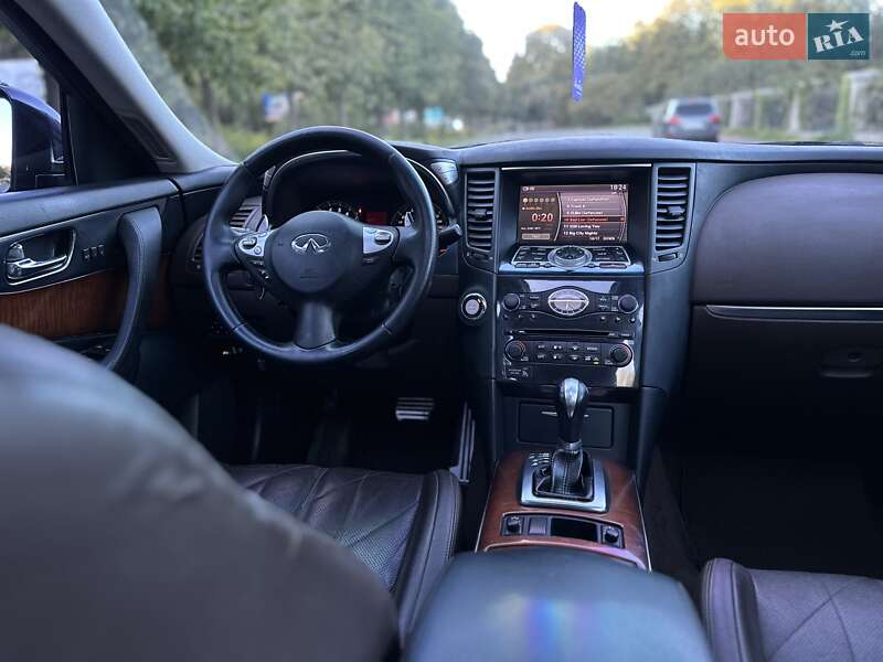 Позашляховик / Кросовер Infiniti FX 35 2008 в Умані