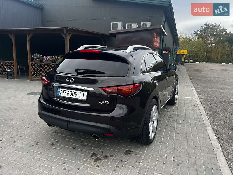 Внедорожник / Кроссовер Infiniti FX 35 2009 в Запорожье