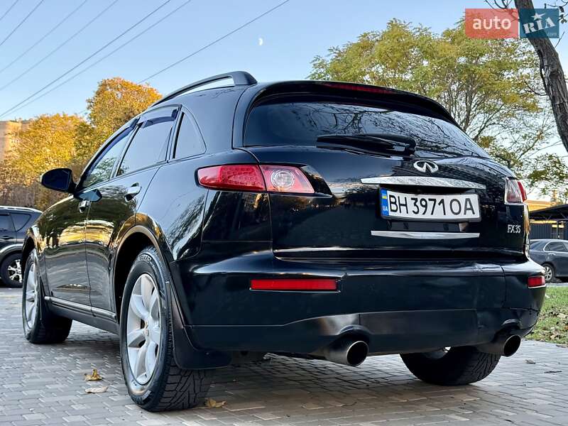 Внедорожник / Кроссовер Infiniti FX 35 2004 в Одессе