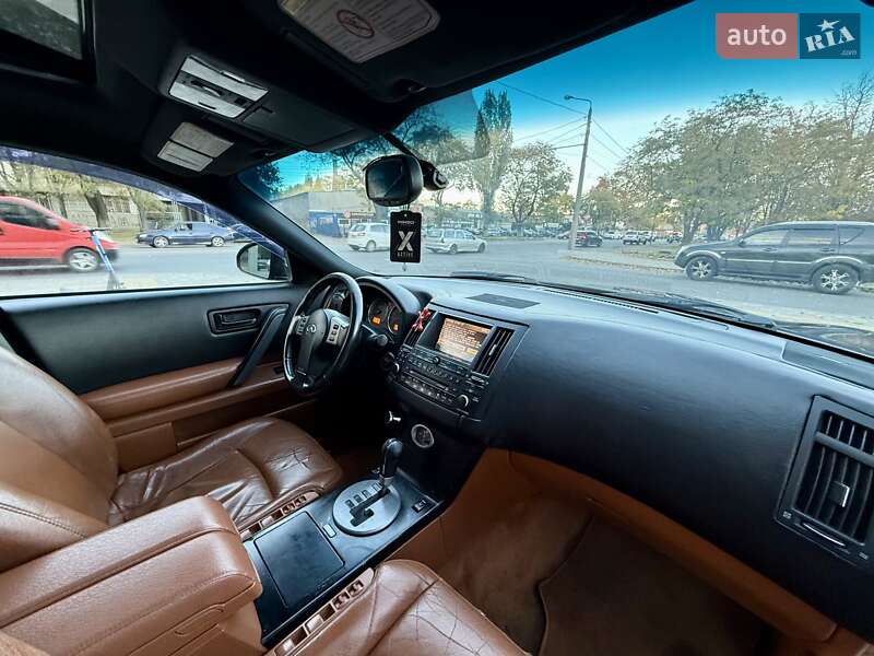 Внедорожник / Кроссовер Infiniti FX 35 2004 в Одессе
