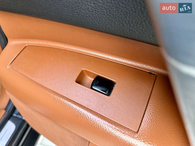 Внедорожник / Кроссовер Infiniti FX 35 2004 в Одессе