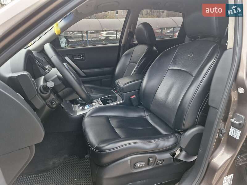 Внедорожник / Кроссовер Infiniti FX 35 2007 в Киеве фото 8 Внедорожник / Кроссовер Infiniti FX 35 2007 в Киеве