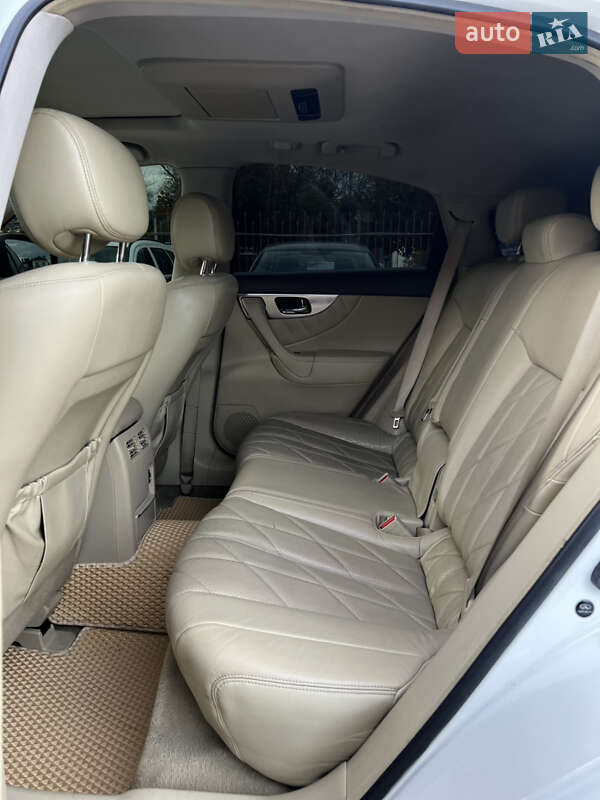 Позашляховик / Кросовер Infiniti FX 35 2008 в Старокостянтинові