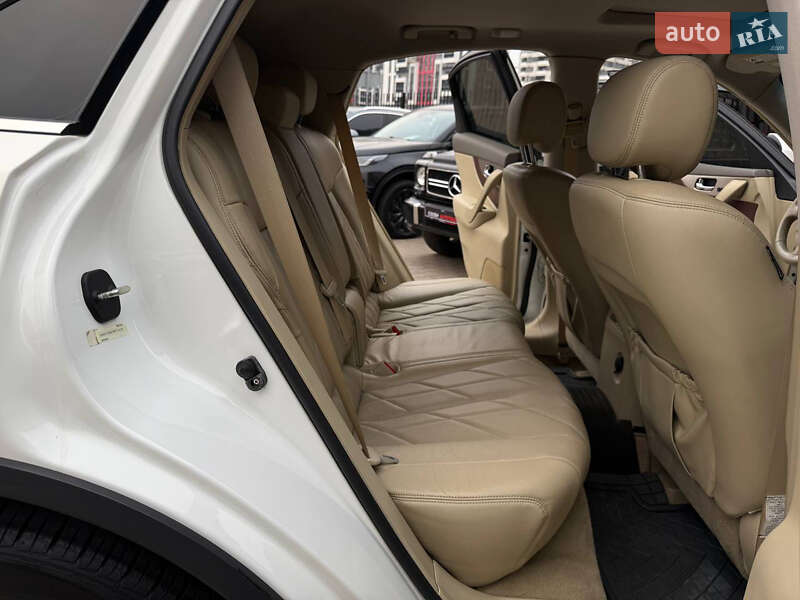 Позашляховик / Кросовер Infiniti FX 35 2008 в Києві фото 7 Позашляховик / Кросовер Infiniti FX 35 2008 в Києві