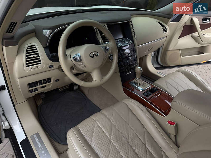 Позашляховик / Кросовер Infiniti FX 35 2008 в Києві фото 6 Позашляховик / Кросовер Infiniti FX 35 2008 в Києві