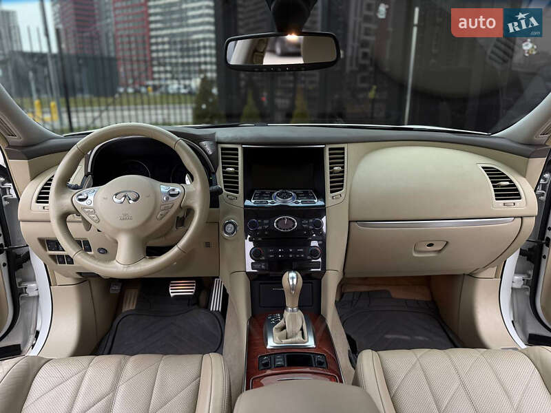 Позашляховик / Кросовер Infiniti FX 35 2008 в Києві фото 13 Позашляховик / Кросовер Infiniti FX 35 2008 в Києві