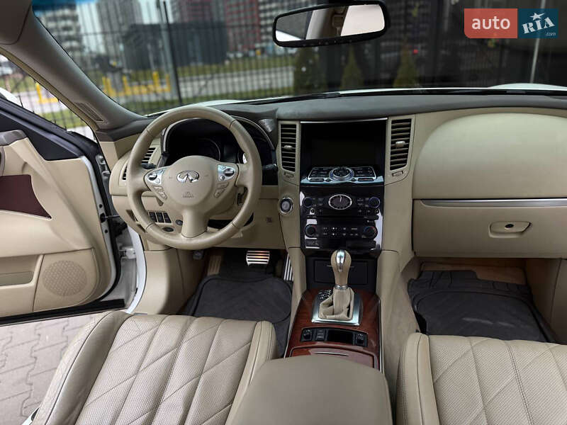 Позашляховик / Кросовер Infiniti FX 35 2008 в Києві фото 14 Позашляховик / Кросовер Infiniti FX 35 2008 в Києві
