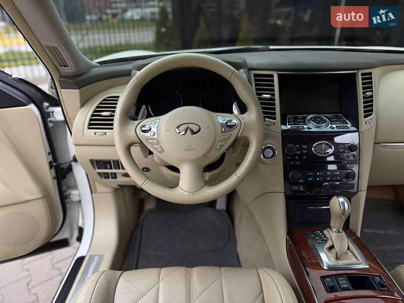 Позашляховик / Кросовер Infiniti FX 35 2008 в Києві фото 16 Позашляховик / Кросовер Infiniti FX 35 2008 в Києві