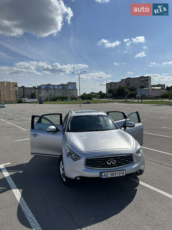 Внедорожник / Кроссовер Infiniti FX 35 2008 в Каменец-Подольском фото 3 Внедорожник / Кроссовер Infiniti FX 35 2008 в Каменец-Подольском