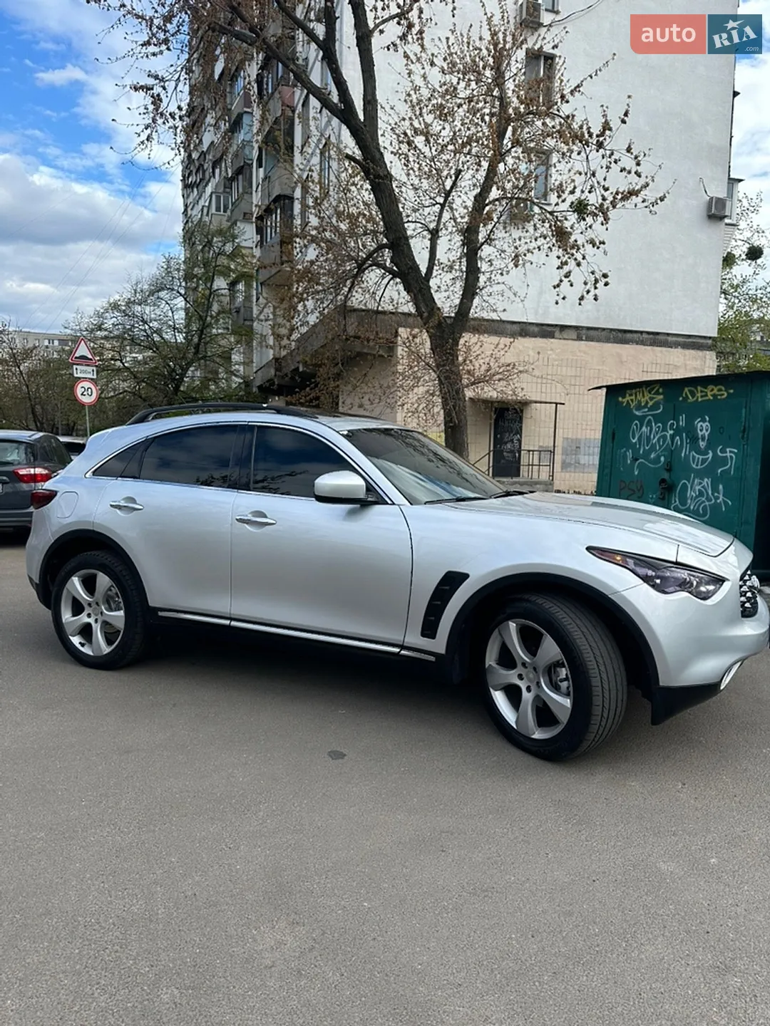 2010 Infiniti FX - мініатюра 2