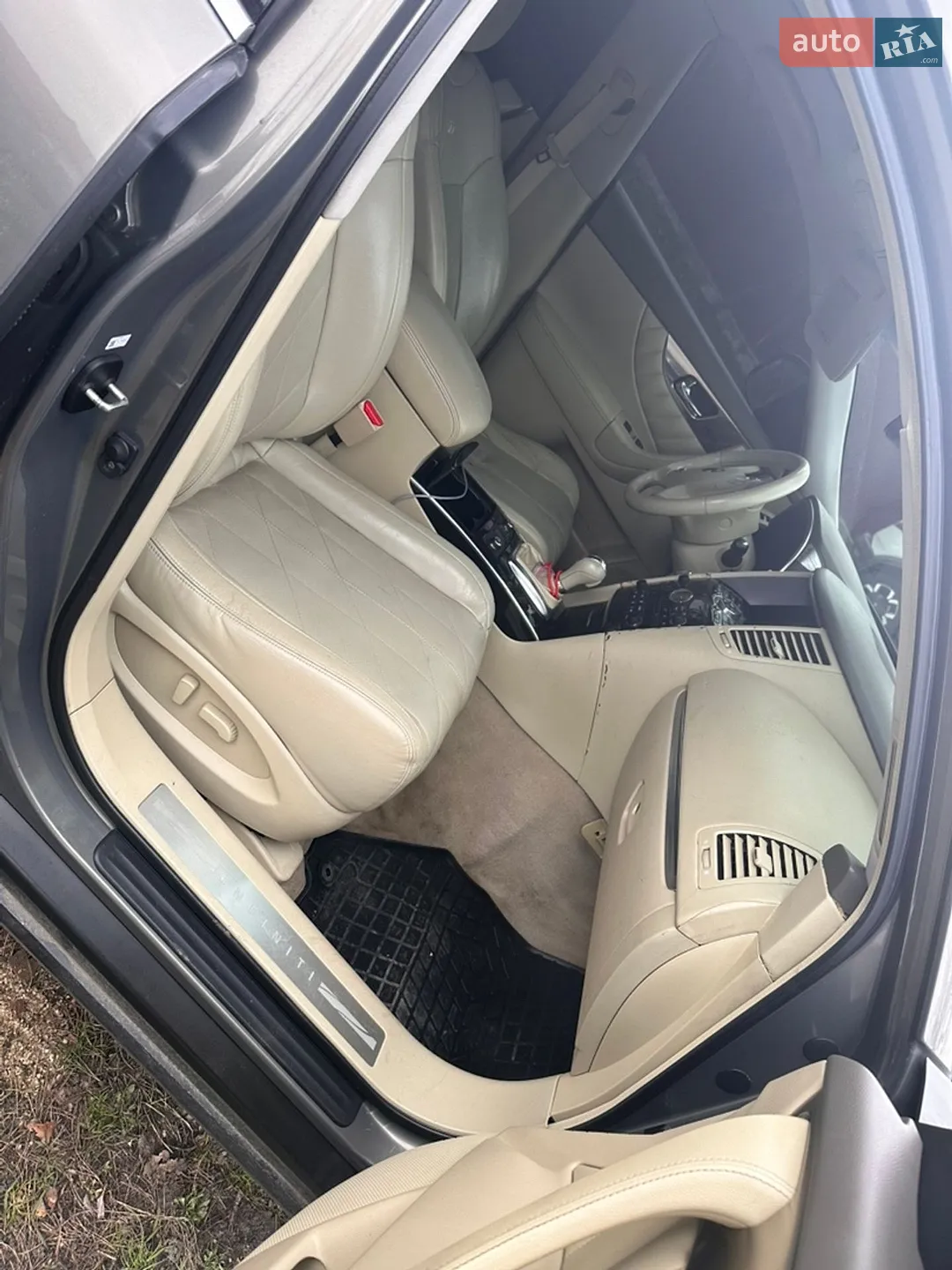 2010 Infiniti FX - мініатюра 12