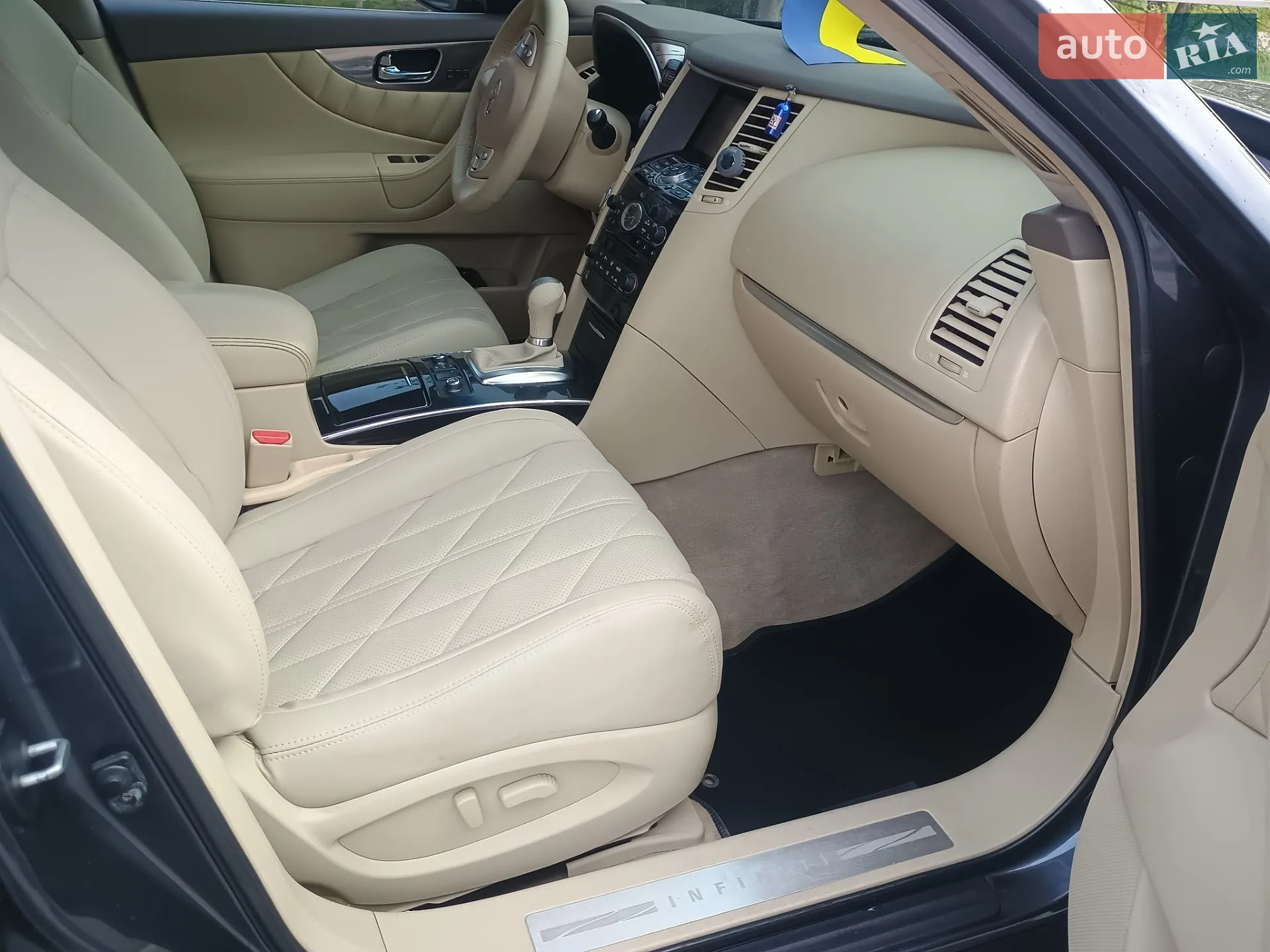 2010 Infiniti FX - мініатюра 12