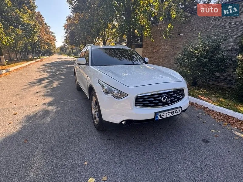 Infiniti FX 35