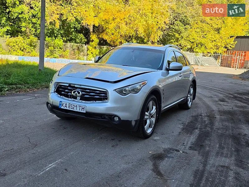 Infiniti FX 35