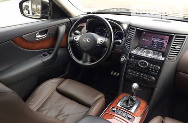 Внедорожник / Кроссовер Infiniti FX 37 2014 в Киеве