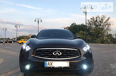 Infiniti FX 37 2010 Infiniti FX 37 2010