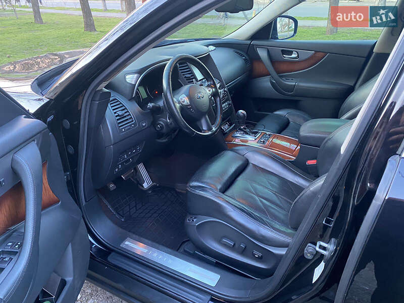 Позашляховик / Кросовер Infiniti FX 37 2012 в Ізмаїлі