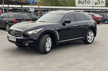 Хэтчбек Infiniti FX 37 2013 в 