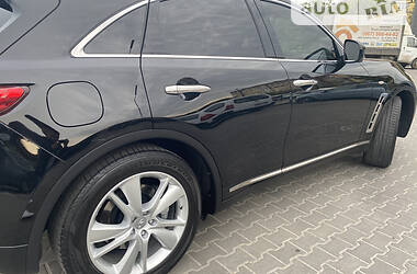 Хэтчбек Infiniti FX 37 2013 в 