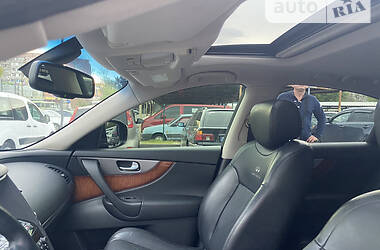 Хэтчбек Infiniti FX 37 2013 в 