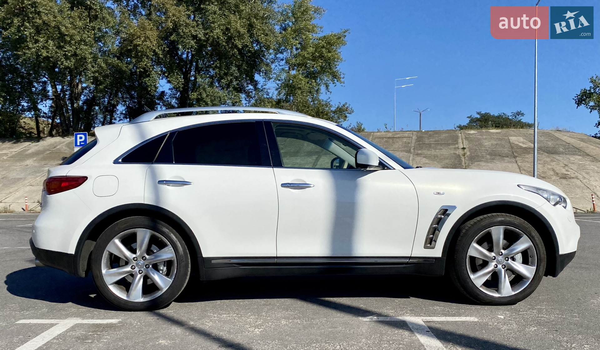 2010 Infiniti FX - мініатюра 6