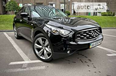 Внедорожник / Кроссовер Infiniti FX 37 2011 в 