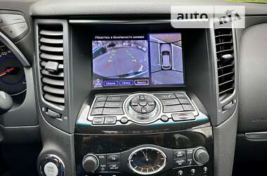 Внедорожник / Кроссовер Infiniti FX 37 2011 в 