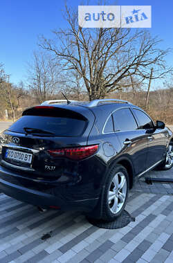 Внедорожник / Кроссовер Infiniti FX 37 2011 в Ужгороде