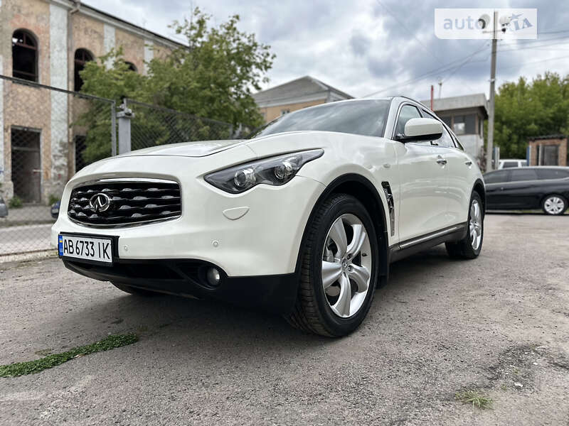 Infiniti FX 37 2011