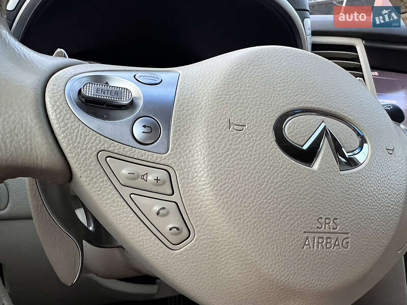 Позашляховик / Кросовер Infiniti FX 37 2012 в Львові