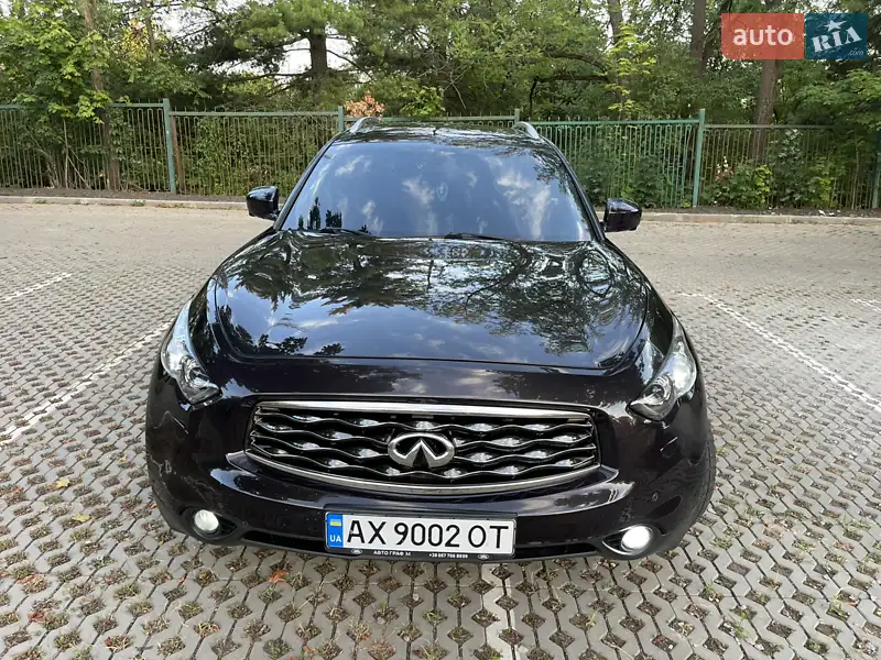 Infiniti FX 37 2011