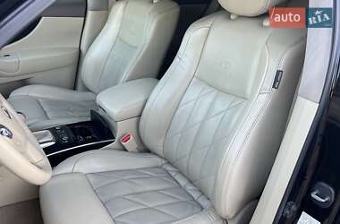 Позашляховик / Кросовер Infiniti FX 37 2010 в Павлограді