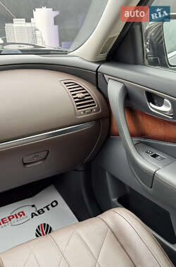 Внедорожник / Кроссовер Infiniti FX 37 2010 в Киеве