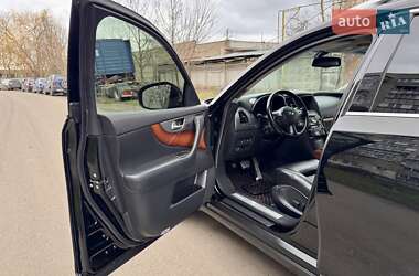Внедорожник / Кроссовер Infiniti FX 37 2012 в 