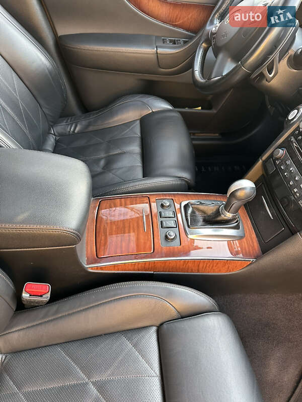Внедорожник / Кроссовер Infiniti FX 37 2011 в Киеве