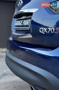 Внедорожник / Кроссовер Infiniti FX 37 2012 в 