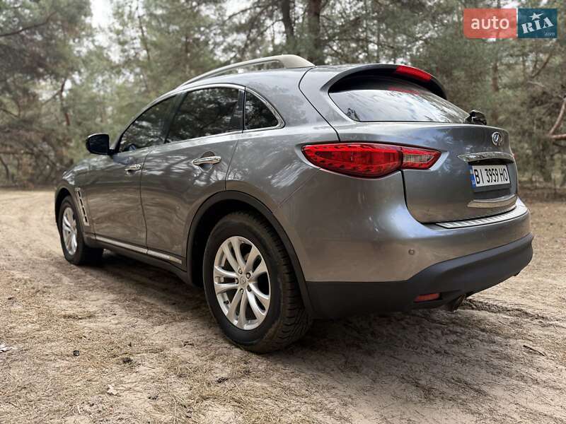 Позашляховик / Кросовер Infiniti FX 37 2012 в Кременчуці