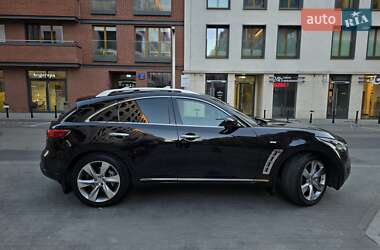 Внедорожник / Кроссовер Infiniti FX 37 2012 в 