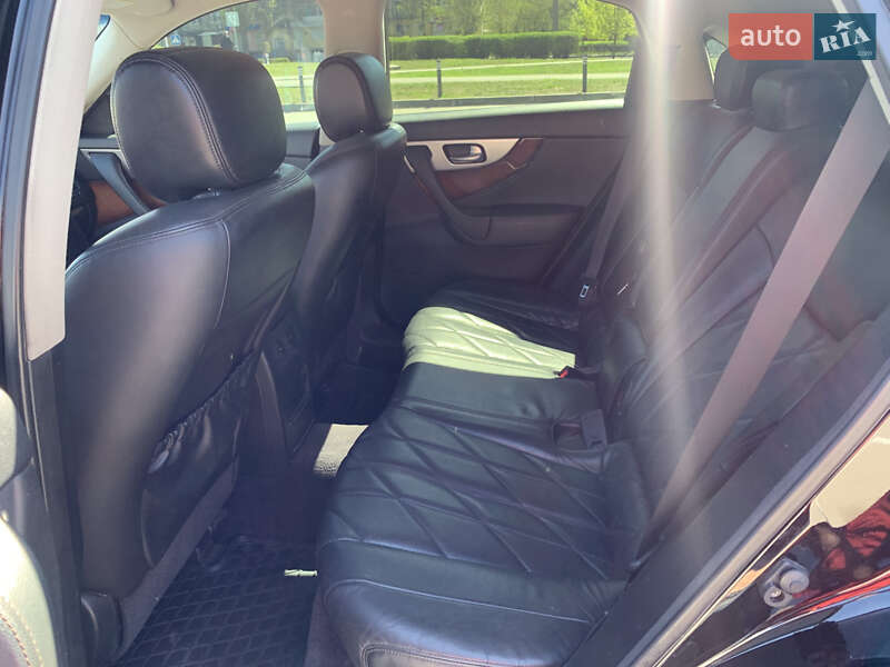 Позашляховик / Кросовер Infiniti FX 37 2011 в Харкові